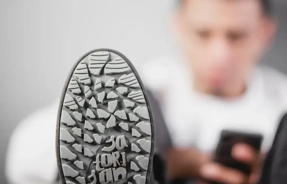 Niezniszczalne i stylowe - dlaczego buty Caterpillar to najlepszy wybór dla aktywnych mężczyzn?