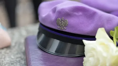 Czapki, które mówią więcej niż słowa - niezwykła kolekcja w Suwałkach