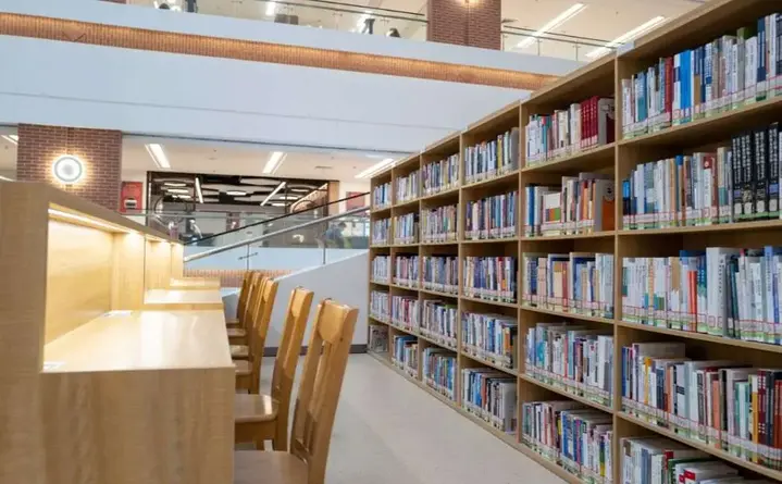 Jak zwierzęta radzą sobie zimą - spotkanie w Bibliotece Smykałka