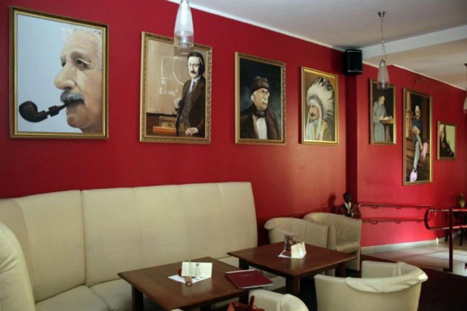 Grafika promocyjna wydarzenia Sylwestrowa impreza w stylu Eistein w Suwałkach