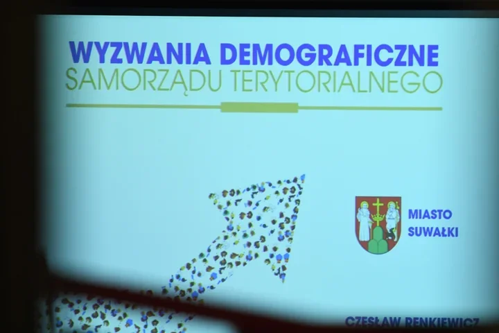 Mniej mieszkańców, więcej wyzwań. Samorządowcy spotkali się w Suwałkach