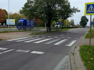 Jedno aktywne, dziesięć doświetlonych. Suwałki wzmacniają ochronę pieszych
