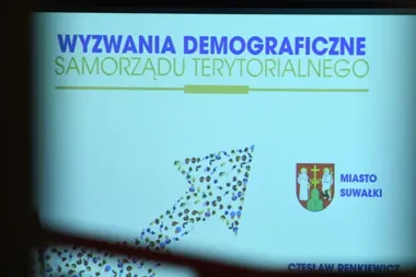 Mniej mieszkańców, więcej wyzwań. Samorządowcy spotkali się w Suwałkach