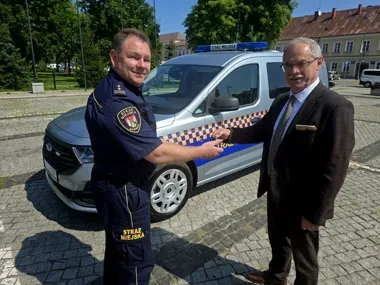Nowy radiowóz Straży Miejskiej w Suwałkach rusza na patrole