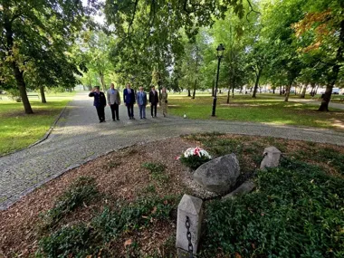 Sierpień ’80 uczczony przy Dębie Wolności i dwóch pomnikach