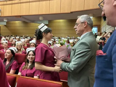Biały czepek i ślubowanie. Ważny moment dla studentów pielęgniarstwa