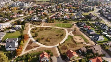 Dwa parki miejskie powstają w Suwałkach. Widać już zarys nowych ścieżek