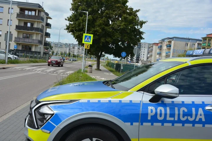 Policjanci sprawdzili drogi do szkół. Nie czekali na pierwszy dzwonek