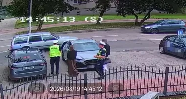 Oblała egzamin na prawo jazdy, a chwilę później chciała odjechać autem