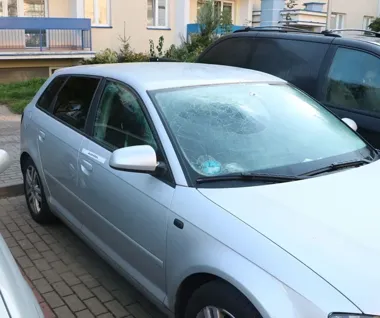 Po włamaniu do Audi zasnął pod kocem. Usłyszał zarzuty